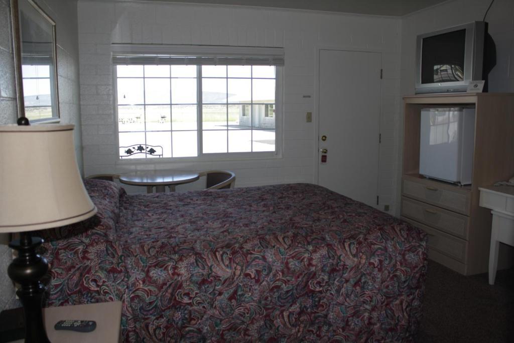 Rim Rock Motel Alturas Δωμάτιο φωτογραφία