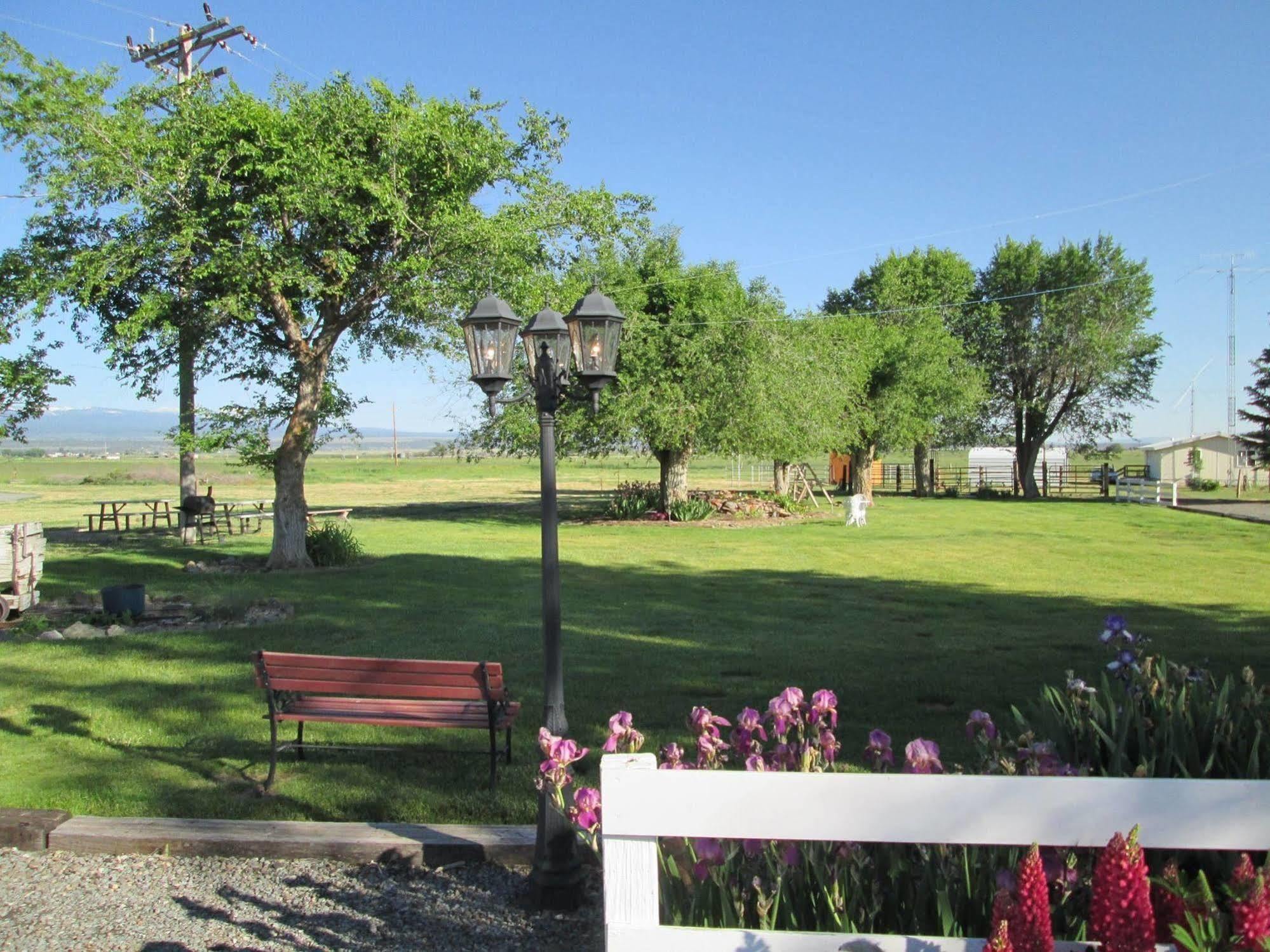 Rim Rock Motel Alturas Εξωτερικό φωτογραφία